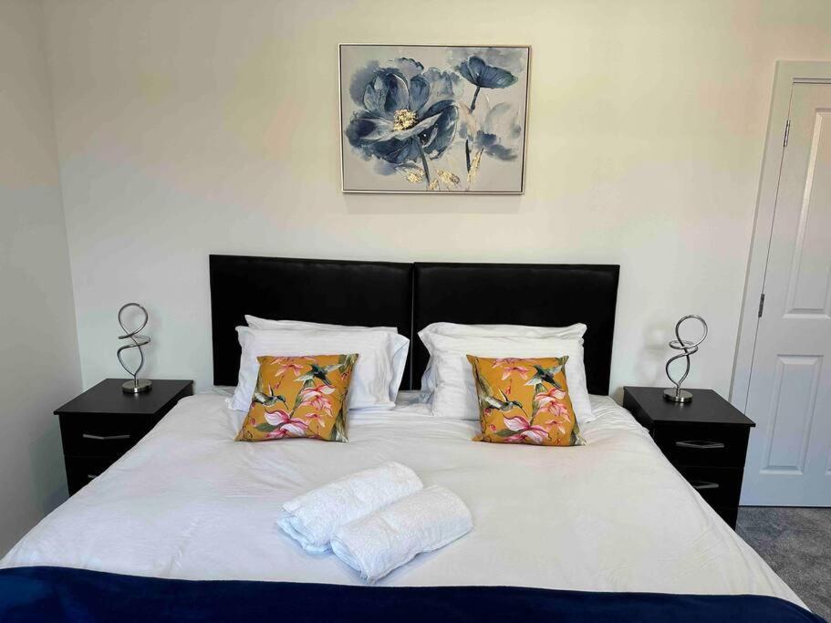 Spacious And Elegant Apartment 伯明翰 外观 照片